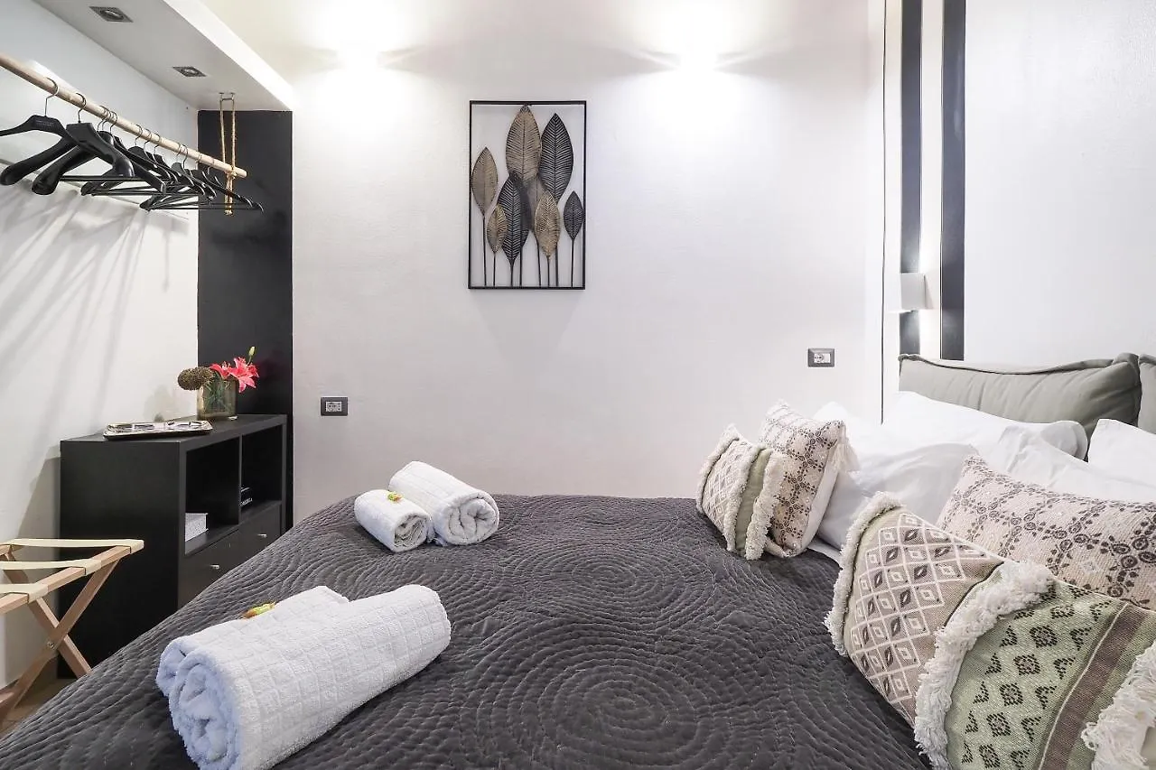 Ferienwohnung Centro Storico, Darsena E Duomo - Corso Genova - Italy Flat Vacation Mailand Italien