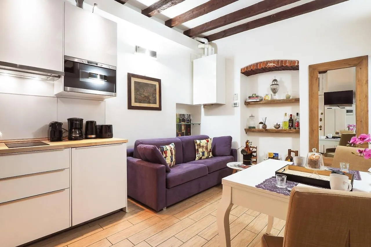 Apartmán Centro Storico, Darsena E Duomo - Corso Genova - Italy Flat Vacation Milán