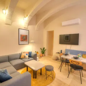 136-stylish-traditional-1-bedroom-apartment.qawrahotelsmalta.org/